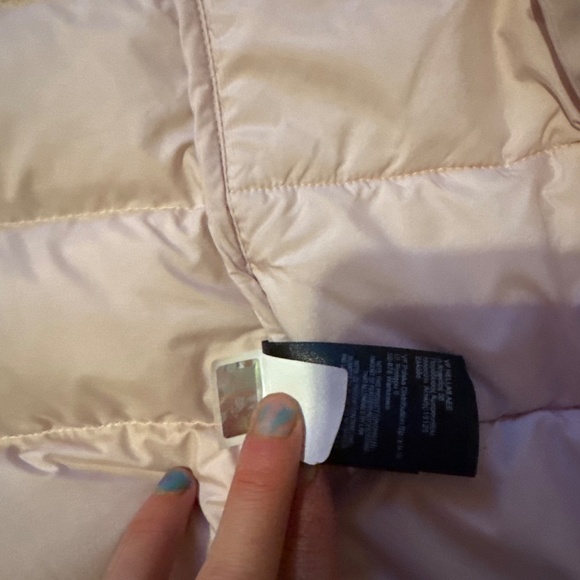 The North Face 550 fill light pink womens puffer vest size small - Picture 4 of 8